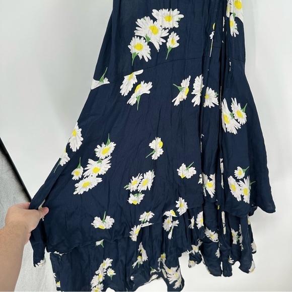 Ganni Silvery Crepe Wrap Dress Size 36 Daisy Floral Print Spring - Picture 3 of 9